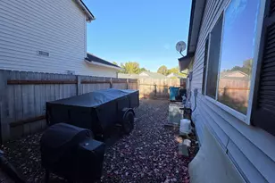 413 SE 8th St, Battle Ground, WA 98604 - Photo 6