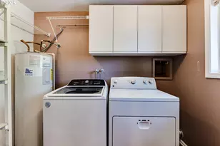 25246 E Bolton Rd, Veneta, OR 97487 - Photo 16