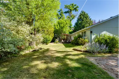 25246 E Bolton Rd, Veneta, OR 97487 - Photo 34