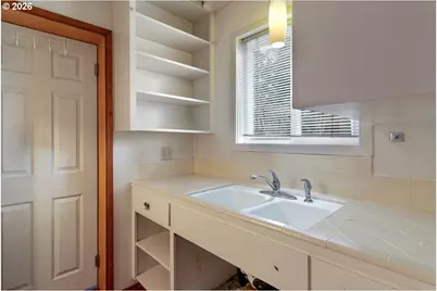 3330 SW 87th Ave, Portland, OR 97225 - Photo 36