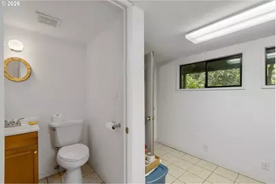 1346 Fisher Rd, Roseburg, OR 97471 - Photo 32