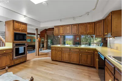 1346 Fisher Rd, Roseburg, OR 97471 - Photo 18