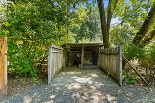 1346 Fisher Rd, Roseburg, OR 97471 - Photo 44