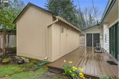 14085 SW Linda Ln, Beaverton, OR 97006 - Photo 38