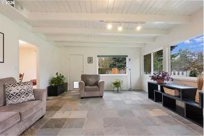 14085 SW Linda Ln, Beaverton, OR 97006 - Photo 20