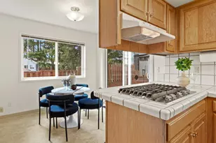 2564 Bronco Ct, West Linn, OR 97068 - Photo 10
