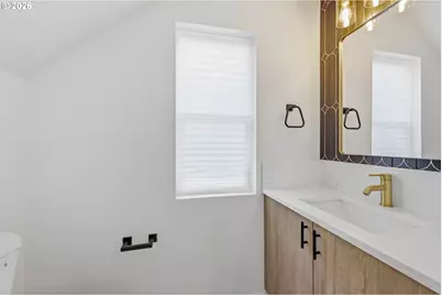 11715 SE Ash St, Portland, OR 97216 - Photo 28