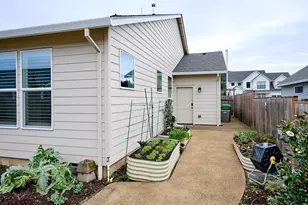 807 Ike Mooney Rd, Silverton, OR 97381 - Photo 32
