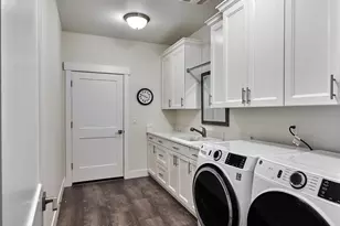 807 Ike Mooney Rd, Silverton, OR 97381 - Photo 26