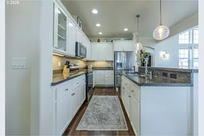 1900 W 4th Ave, Junction City, OR 97448 - Photo 10