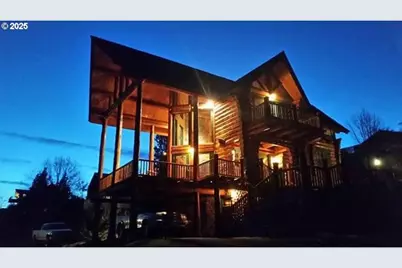507 Elrod Ave, Maupin, OR 97037 - Photo 2