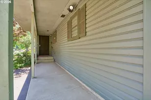 1245 SW Gilorr St, McMinnville, OR 97128 - Photo 8