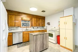 1245 SW Gilorr St, McMinnville, OR 97128 - Photo 20