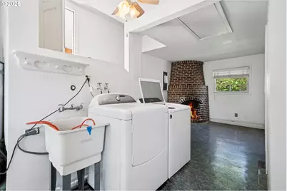 8500 SW Cashmur Ln, Portland, OR 97225 - Photo 24