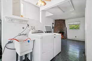 8500 SW Cashmur Ln, Portland, OR 97225 - Photo 24