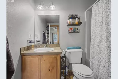 744 E Historic Columbia Ri Hwy, Troutdale, OR 97060 - Photo 18