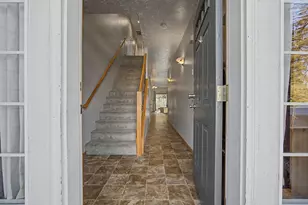 744 E Hist Columbia River Hwy, Troutdale, OR 97060 - Photo 4