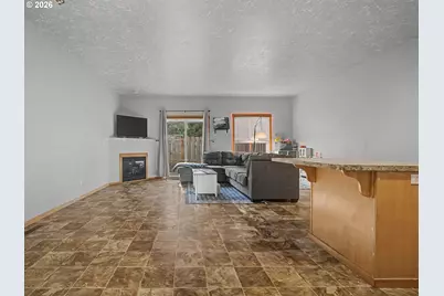 744 E Historic Columbia Ri Hwy, Troutdale, OR 97060 - Photo 10