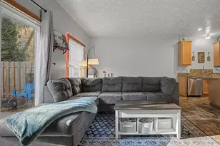 744 E Hist Columbia River Hwy, Troutdale, OR 97060 - Photo 12