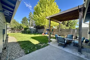 10303 S D St, Island City, OR 97850 - Photo 4