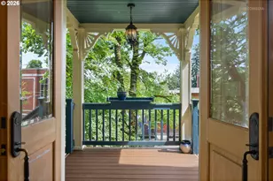 2104 SW Spring St, Portland, OR 97201 - Photo 6