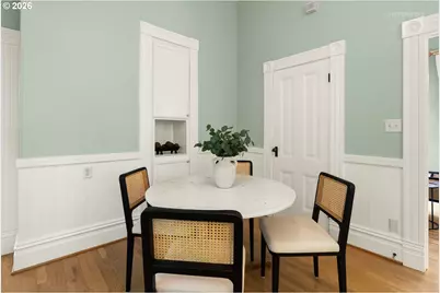 2104 SW Spring St, Portland, OR 97201 - Photo 14