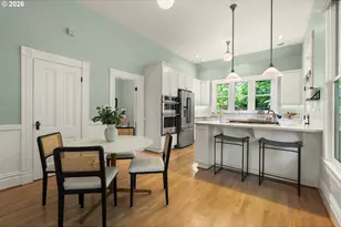 2104 SW Spring St, Portland, OR 97201 - Photo 10