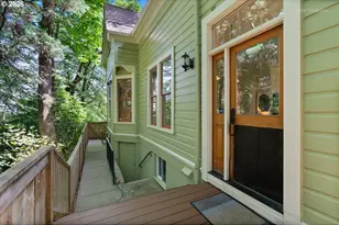 2104 SW Spring St, Portland, OR 97201 - Photo 34