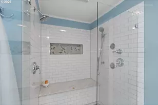 2104 SW Spring St, Portland, OR 97201 - Photo 24