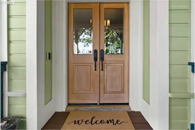 2104 SW Spring St, Portland, OR 97201 - Photo 4