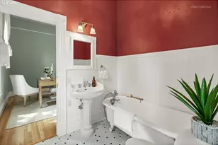 2104 SW Spring St, Portland, OR 97201 - Photo 18