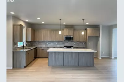 8265 SE Quincy St, Hillsboro, OR 97123 - Photo 4