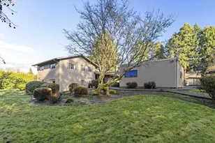 1745 SE Brookwood Ave, Hillsboro, OR 97123 - Photo 26