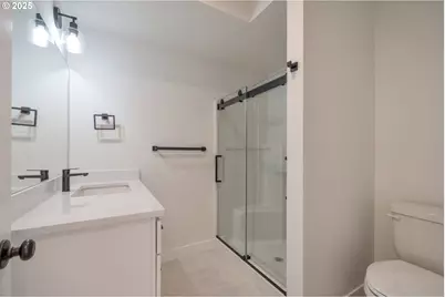 110 Crescent St, Tillamook, OR 97141 - Photo 26