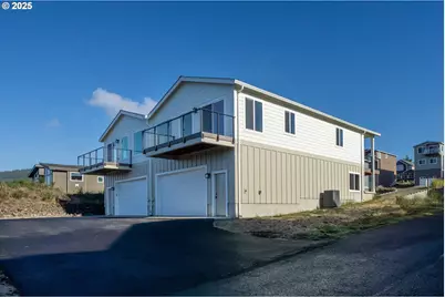 110 Crescent St, Tillamook, OR 97141 - Photo 32