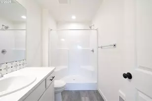 14718 SE Powell Blvd, Portland, OR 97236 - Photo 8