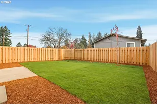 14718 SE Powell Blvd, Portland, OR 97236 - Photo 14