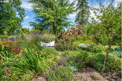 4065 SW 91st Ct, Portland, OR 97225 - Photo 40