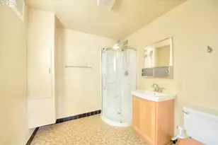 605 Fulvue Dr, Eugene, OR 97405 - Photo 26