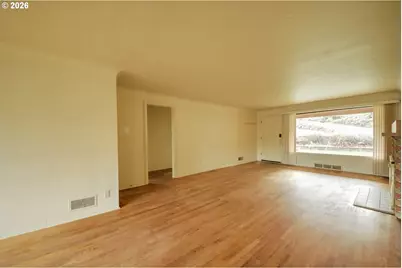 605 Fulvue Dr, Eugene, OR 97405 - Photo 4