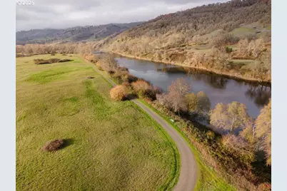 164 Jacob Hale Way, Roseburg, OR 97471 - Photo 40