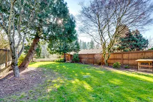 1077 SE Dogwood Ln, Gresham, OR 97080 - Photo 40