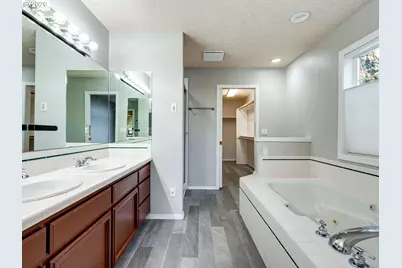 1077 SE Dogwood Ln, Gresham, OR 97080 - Photo 22