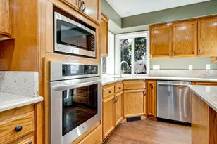 1077 SE Dogwood Ln, Gresham, OR 97080 - Photo 14