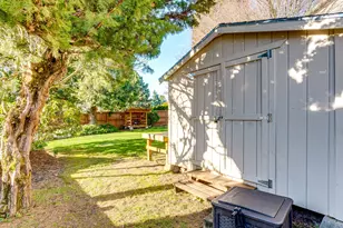 1077 SE Dogwood Ln, Gresham, OR 97080 - Photo 44