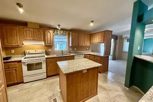 1699 N Terry St, Eugene, OR 97402 - Photo 4