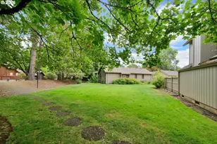 1329 Hammock St, Eugene, OR 97401 - Photo 48