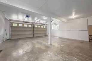 583 Lochmoor Pl, Eugene, OR 97405 - Photo 36