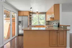 583 Lochmoor Pl, Eugene, OR 97405 - Photo 12