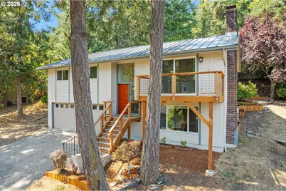 583 Lochmoor Pl, Eugene, OR 97405 - Photo 2